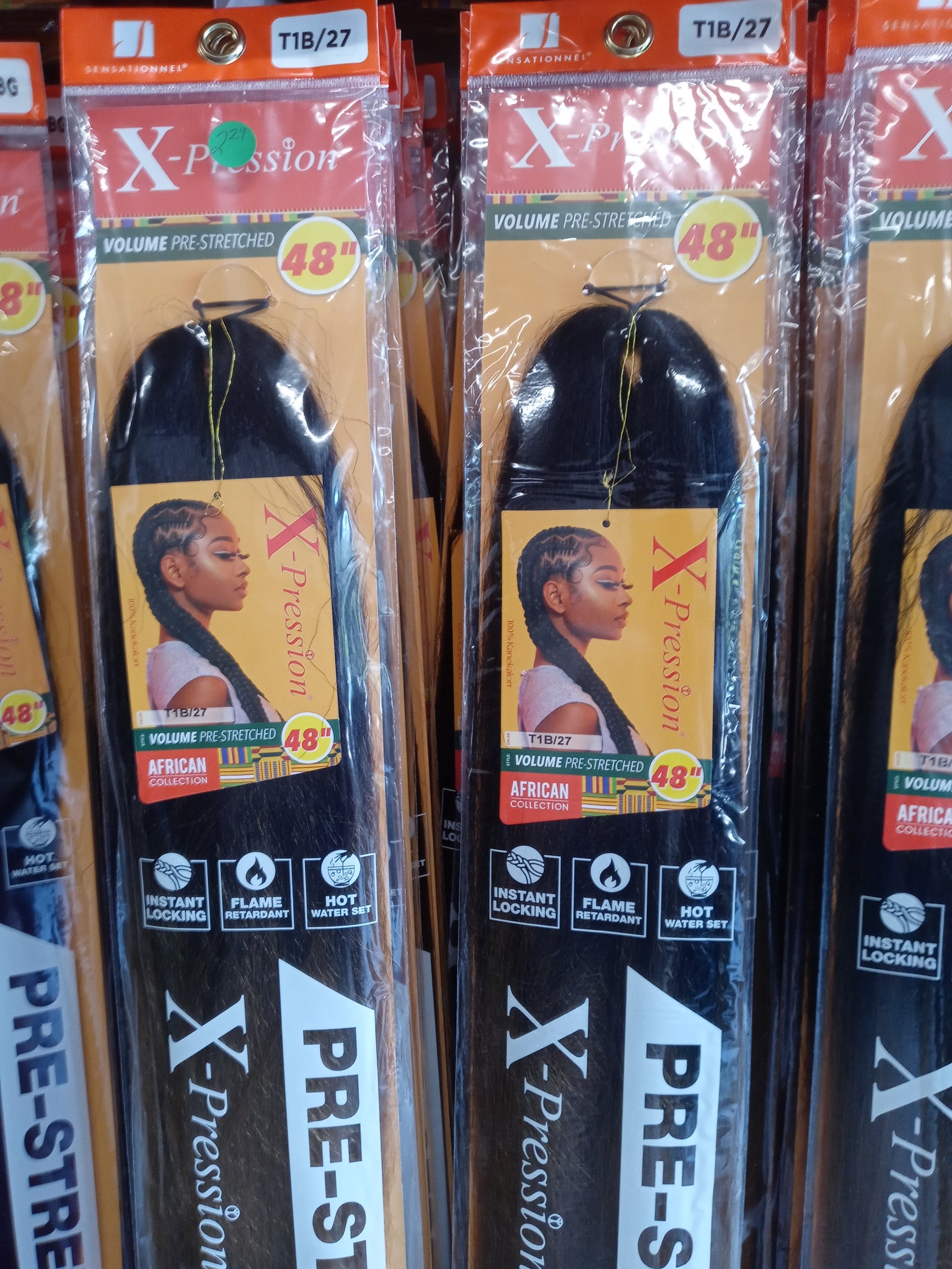 X-Pression pre-stretched brading hair (1B) 48"